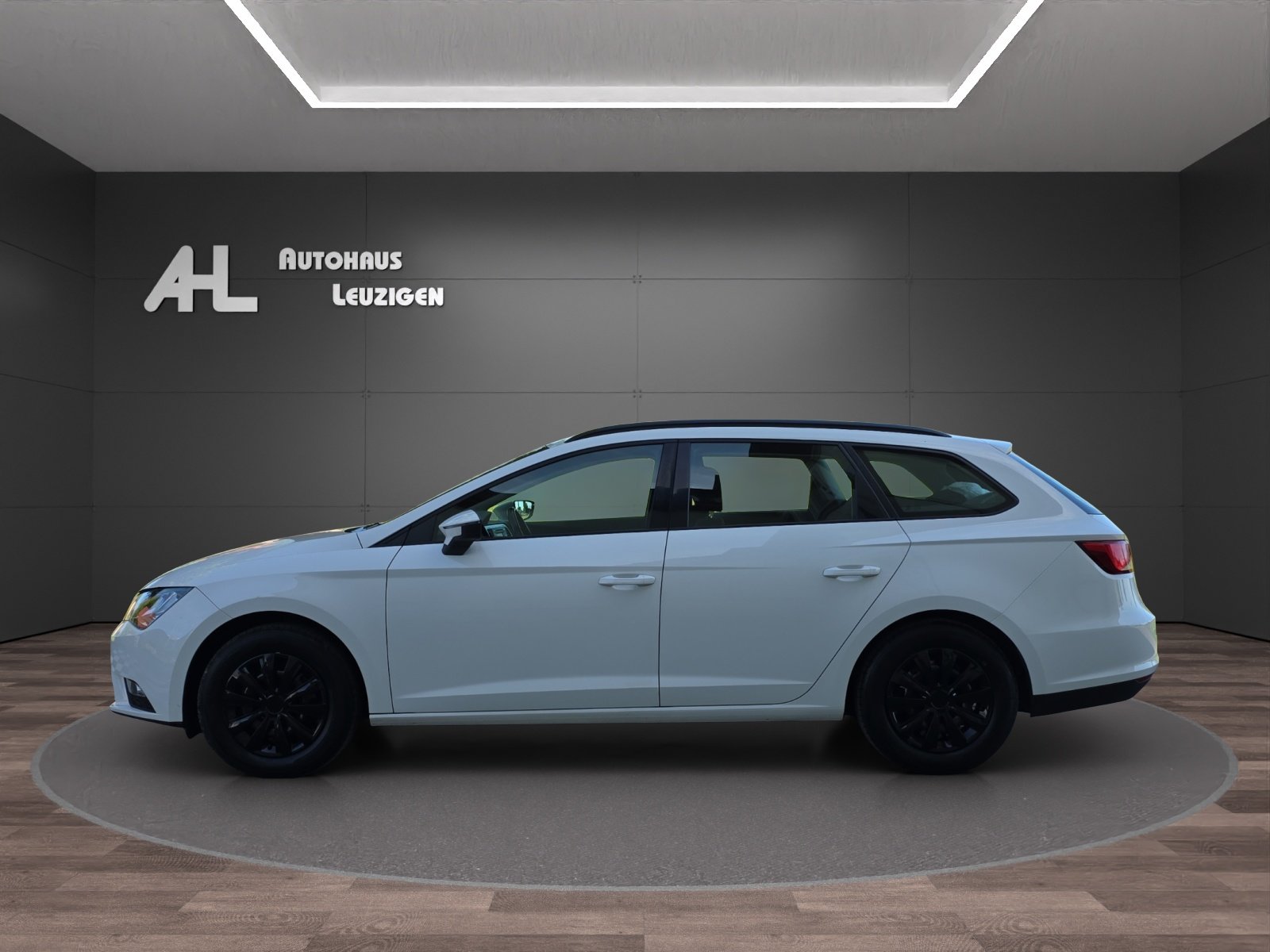 SEAT Leon ST 1.2 TSI Style, Petrol, Second hand / Used, Manual - 2