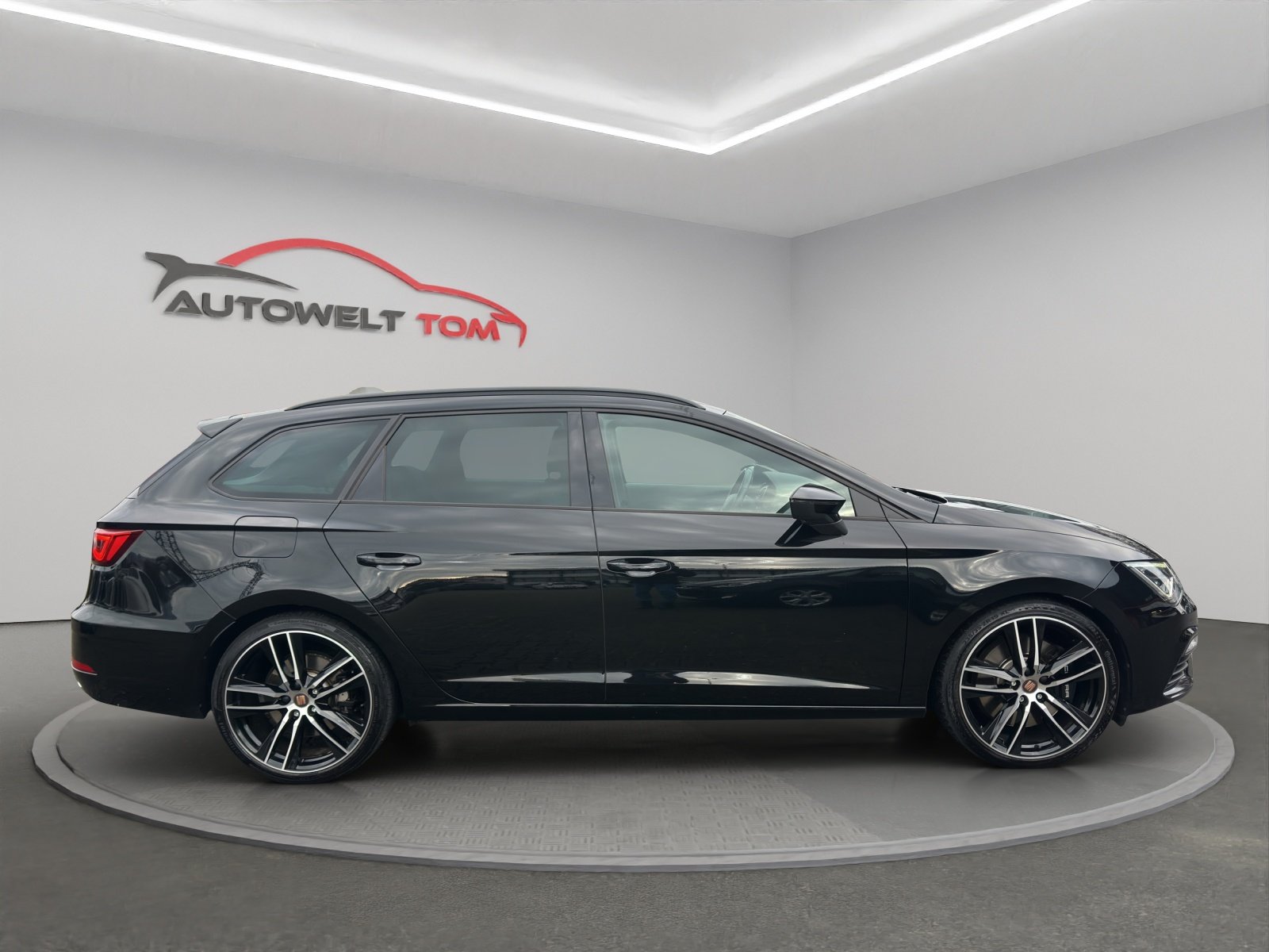 SEAT Leon ST 2.0 TSI 300 4 Drive DSG, Benzin, Occasion / Gebraucht, Automatik - 6