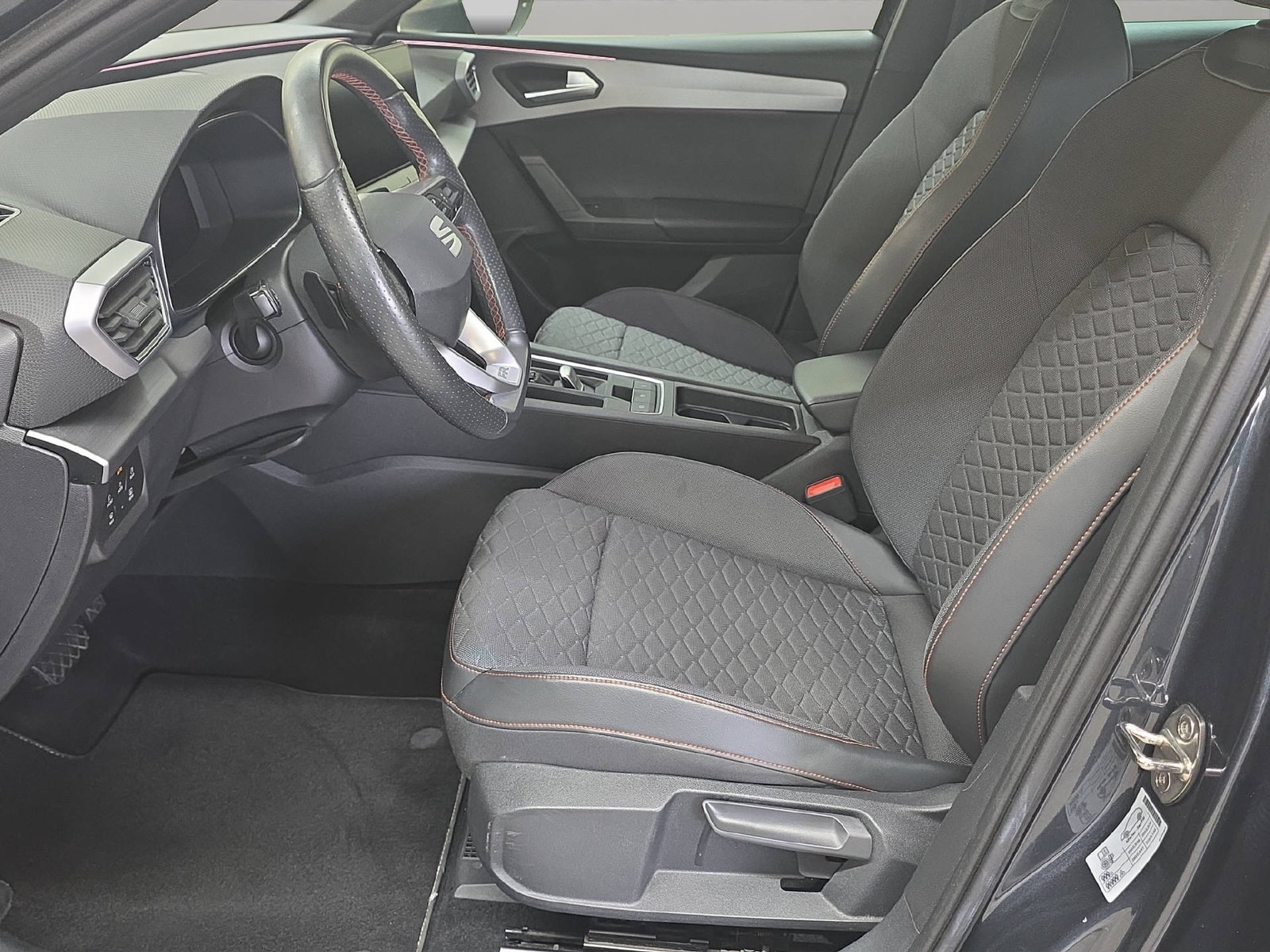 SEAT Leon ST 1.5 eTSI 150 FR DSG, Mild-Hybrid Benzin/Elektro, Occasion / Gebraucht, Automatik - 6