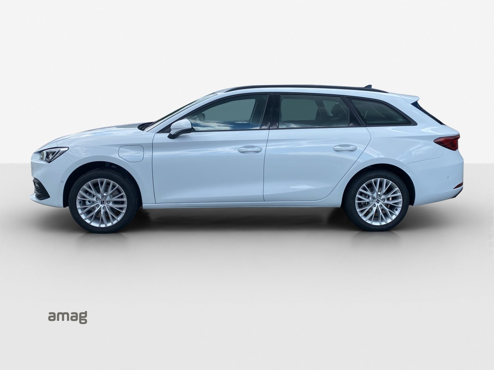 SEAT SEAT LEON SPORTSTOURER Style e-HYBRID, Full-Hybrid Petrol/Electric, Second hand / Used, Automatic - 2