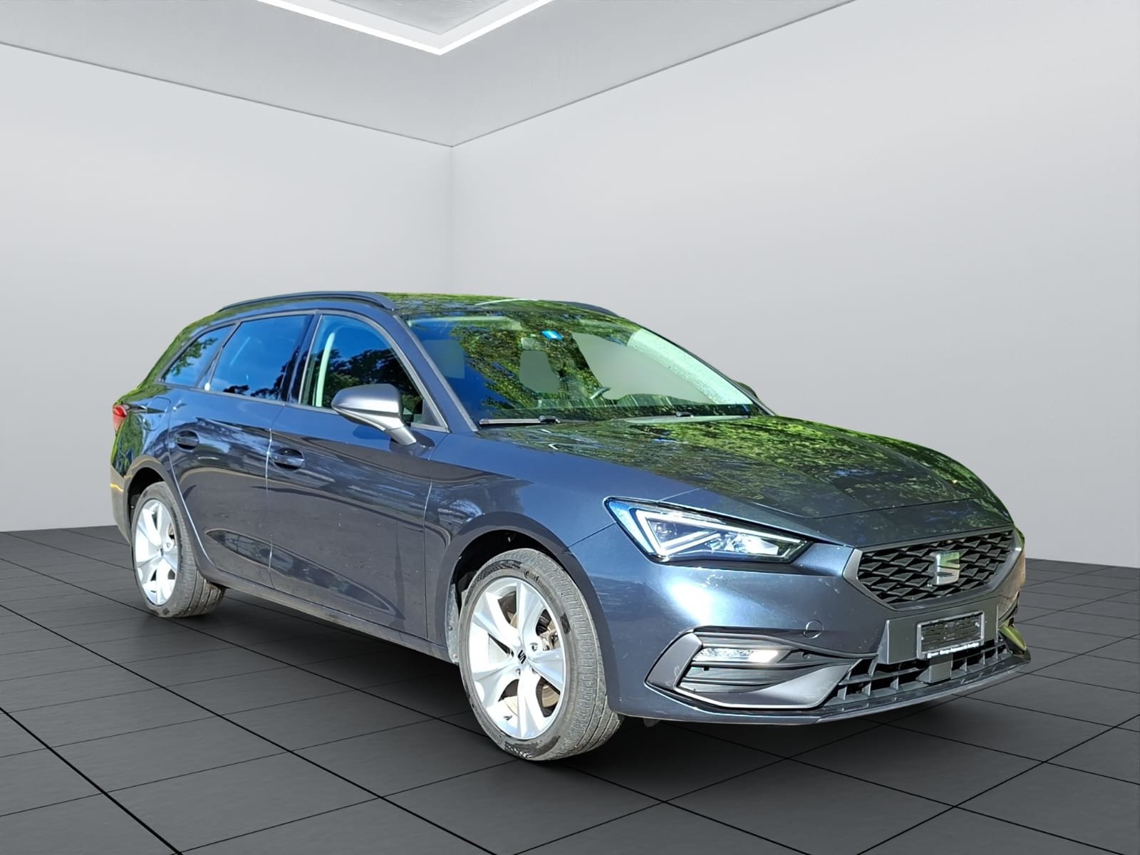 SEAT Leon ST 1.4 eHybrid pHEV DSG FR, Plug-in-Hybrid Benzin/Elektro, Occasion / Gebraucht, Automatik - 3