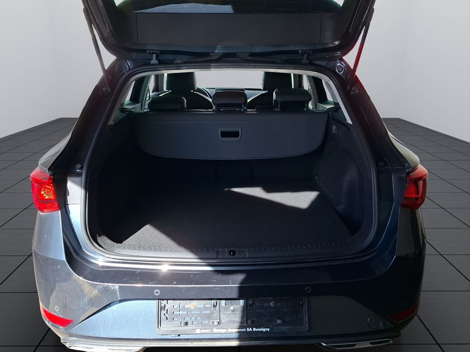 SEAT Leon ST 1.4 eHybrid pHEV DSG FR, Plug-in-Hybrid Benzin/Elektro, Occasion / Gebraucht, Automatik - 7