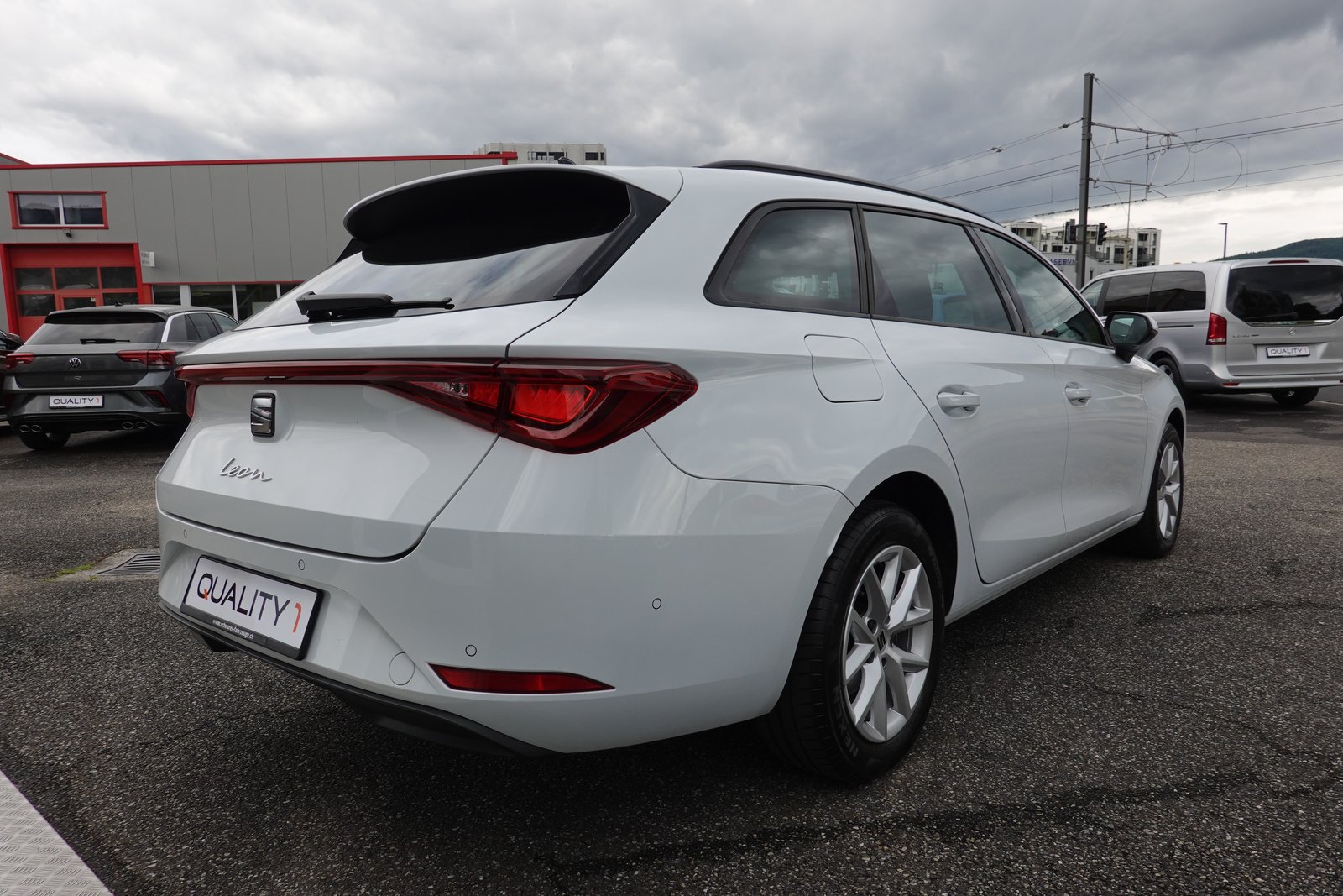SEAT LEON SP 1.5 eTSI - MHEV - DSG - STYLE - 150 PS, Mild-Hybrid Benzin/Elektro, Occasion / Gebraucht, Automatik - 4