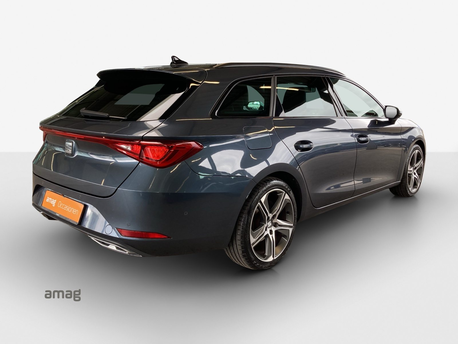 SEAT LEON SPORTSTOURER HOLA FR (netto), Benzin, Occasion / Gebraucht, Automatik - 5