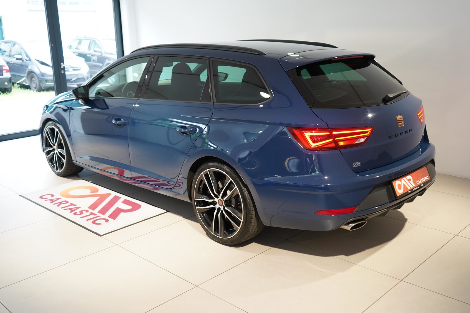 SEAT Leon ST 2.0 TSI 300 Cupra 4Drive DSG, Benzin, Occasion / Gebraucht, Automatik - 3