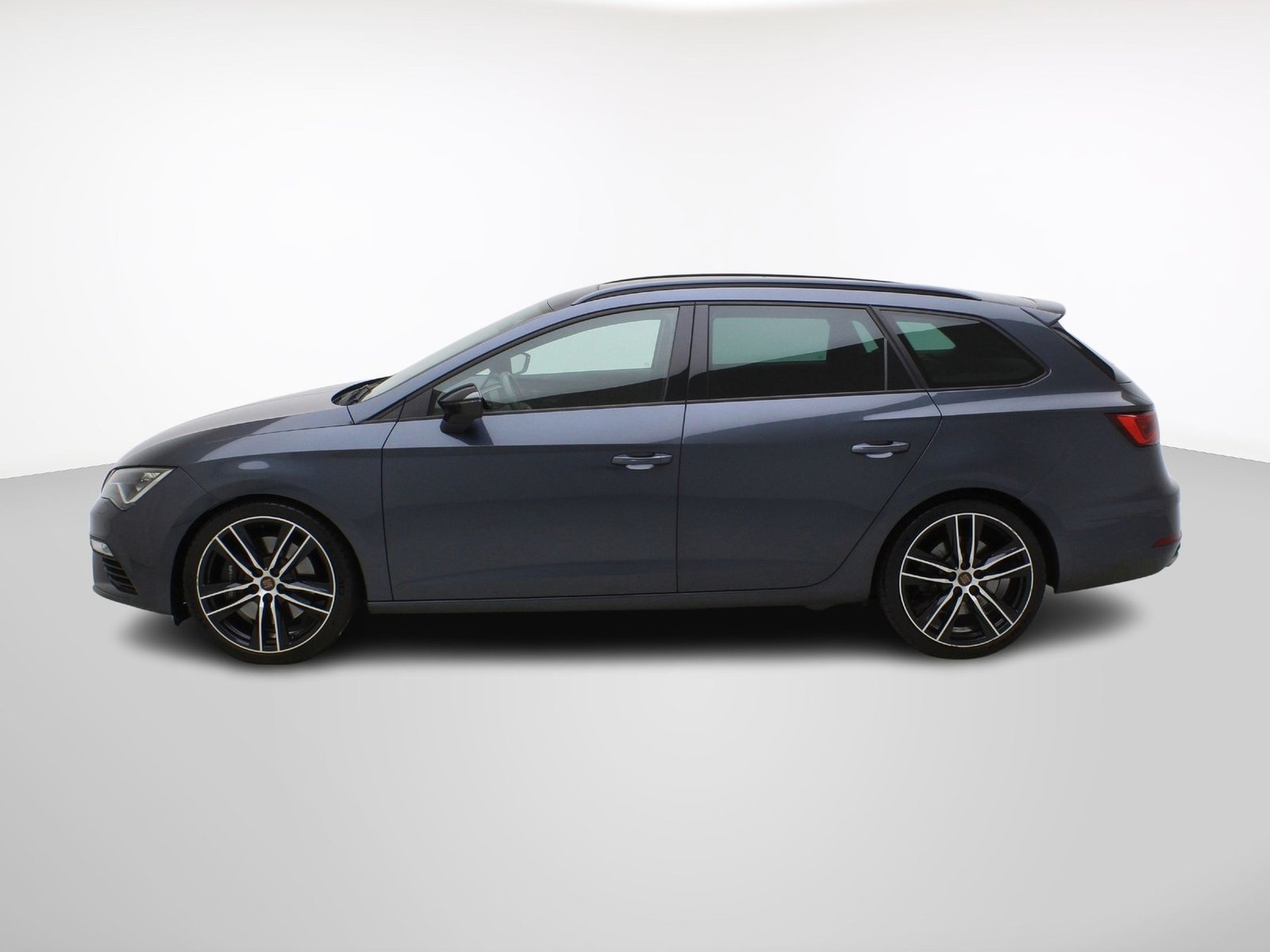 SEAT Leon ST 2.0 TSI DSG 4Drive, Petrol, Second hand / Used, Automatic - 3