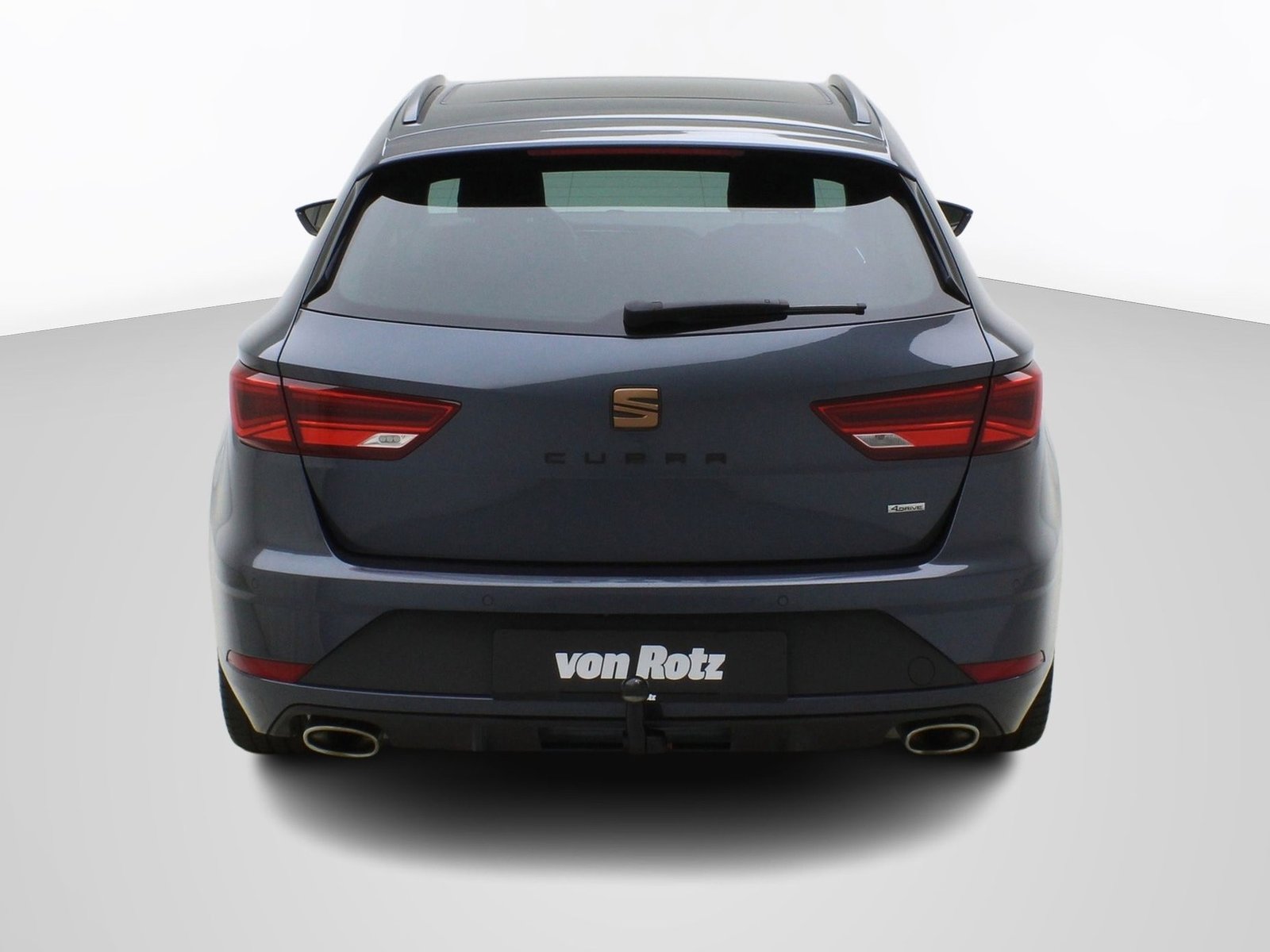 SEAT Leon ST 2.0 TSI DSG 4Drive, Petrol, Second hand / Used, Automatic - 4