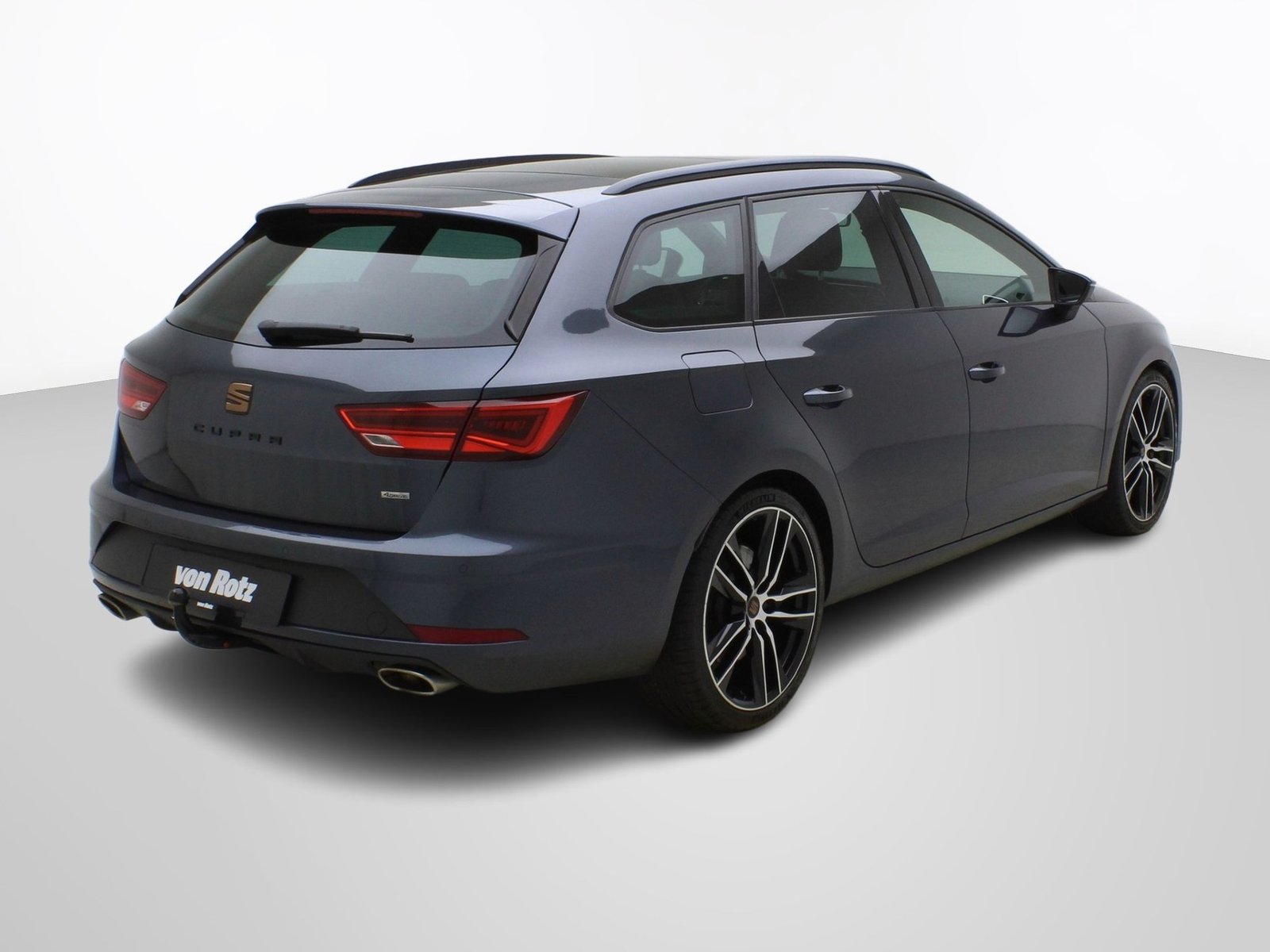 SEAT Leon ST 2.0 TSI DSG 4Drive, Petrol, Second hand / Used, Automatic - 5