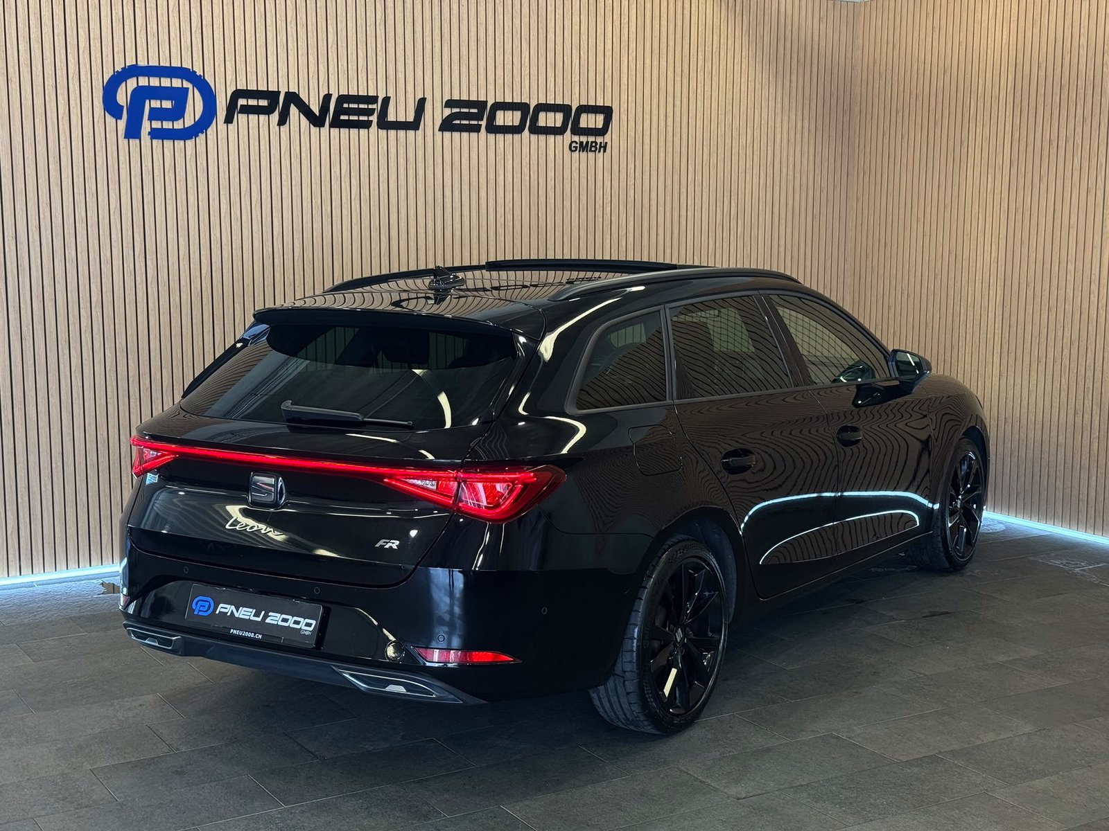 SEAT Leon ST 1.5 eTSI mHEV DSG Hola FR, Mild-Hybrid Petrol/Electric, Second hand / Used, Automatic - 6