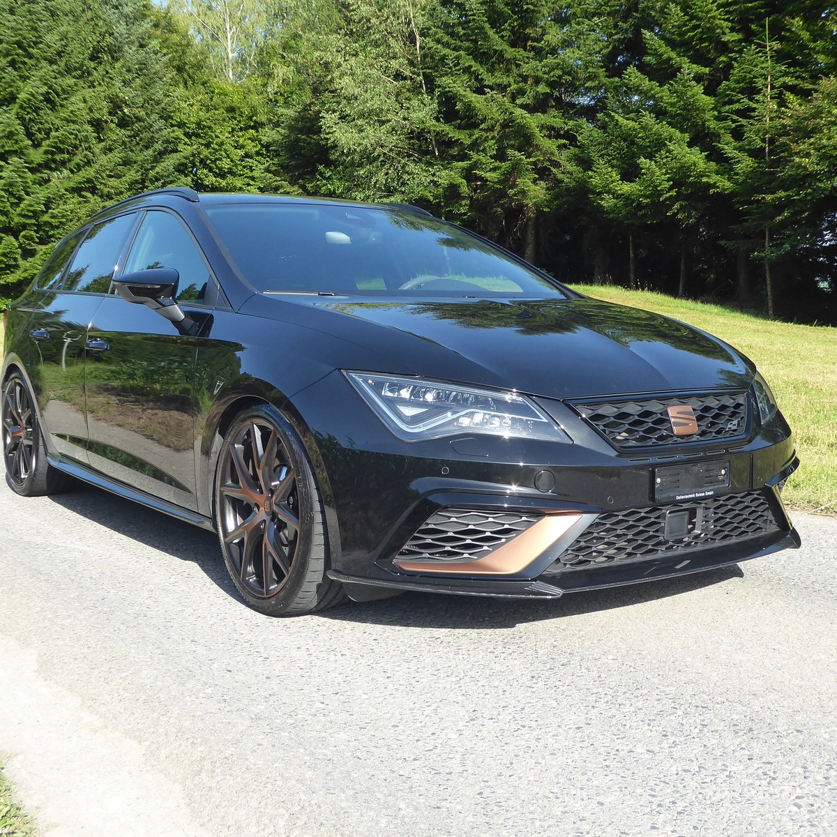SEAT Leon ST 2.0 TSI R 300 4 Drive DSG, Benzina, Occasioni / Usate, Automatico - 2