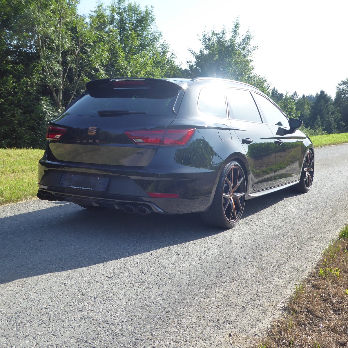 SEAT Leon ST 2.0 TSI R 300 4 Drive DSG, Benzina, Occasioni / Usate, Automatico - 4