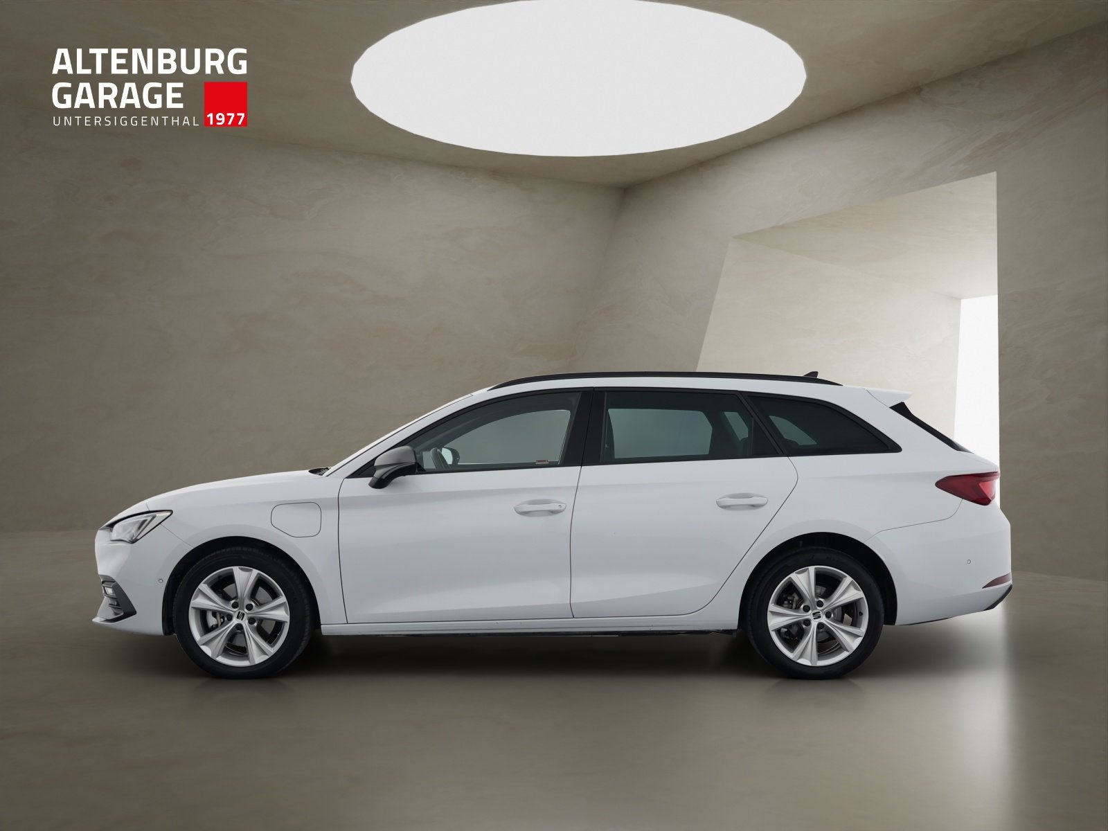 SEAT Leon ST 1.5 eHybrid FR DSG, Plug-in-Hybrid Petrol/Electric, Second hand / Used, Automatic - 2