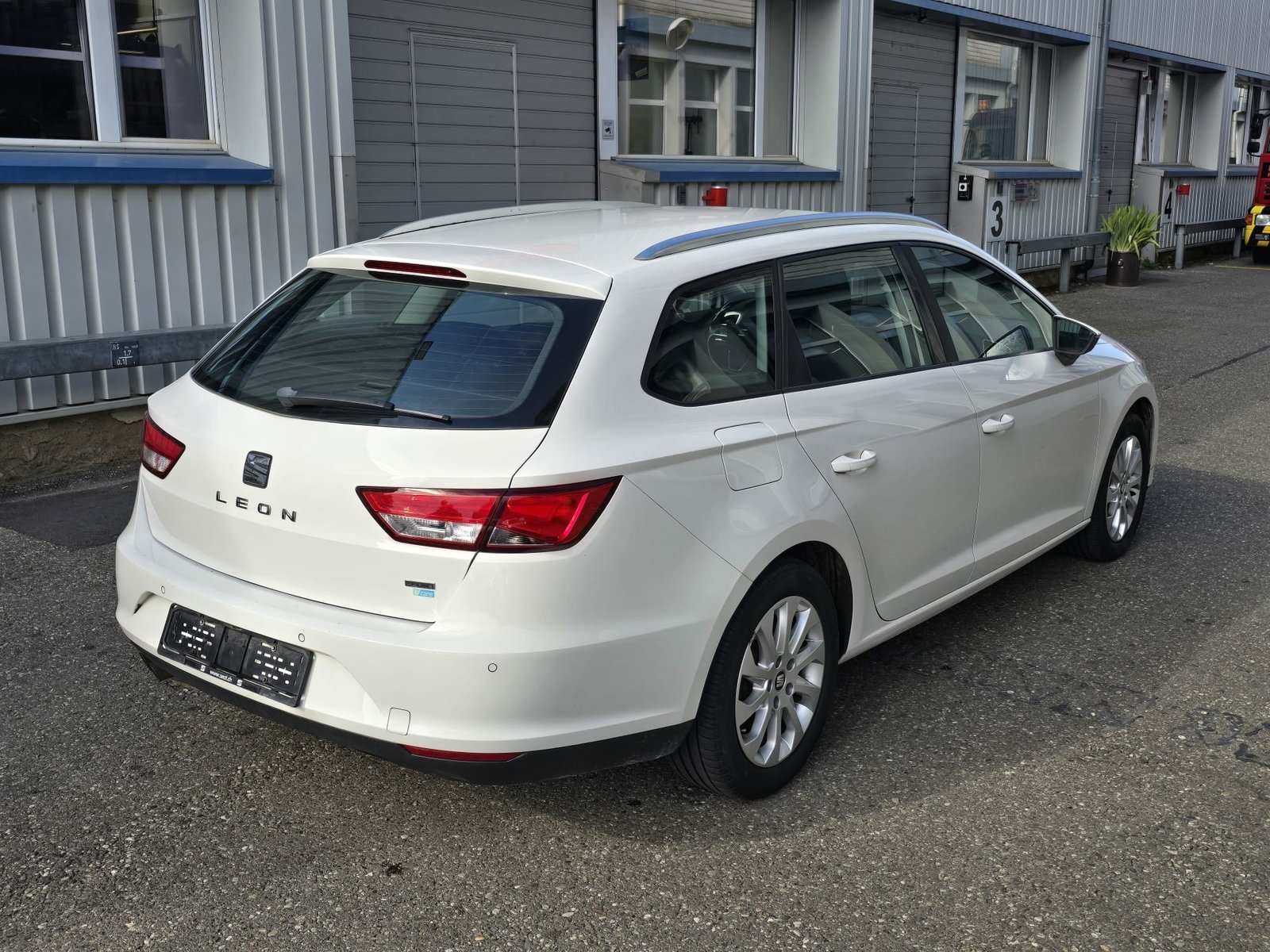 SEAT Leon ST 1.6 TDI Style 4Drive, Diesel, Occasion / Gebraucht, Handschaltung - 3