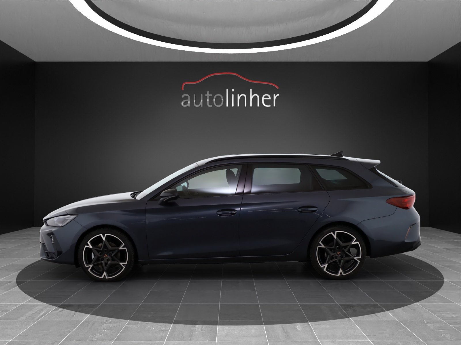 SEAT Leon ST 1.5 eTSI mHEV DSG Style, Mild-Hybrid Petrol/Electric, Second hand / Used, Automatic - 2