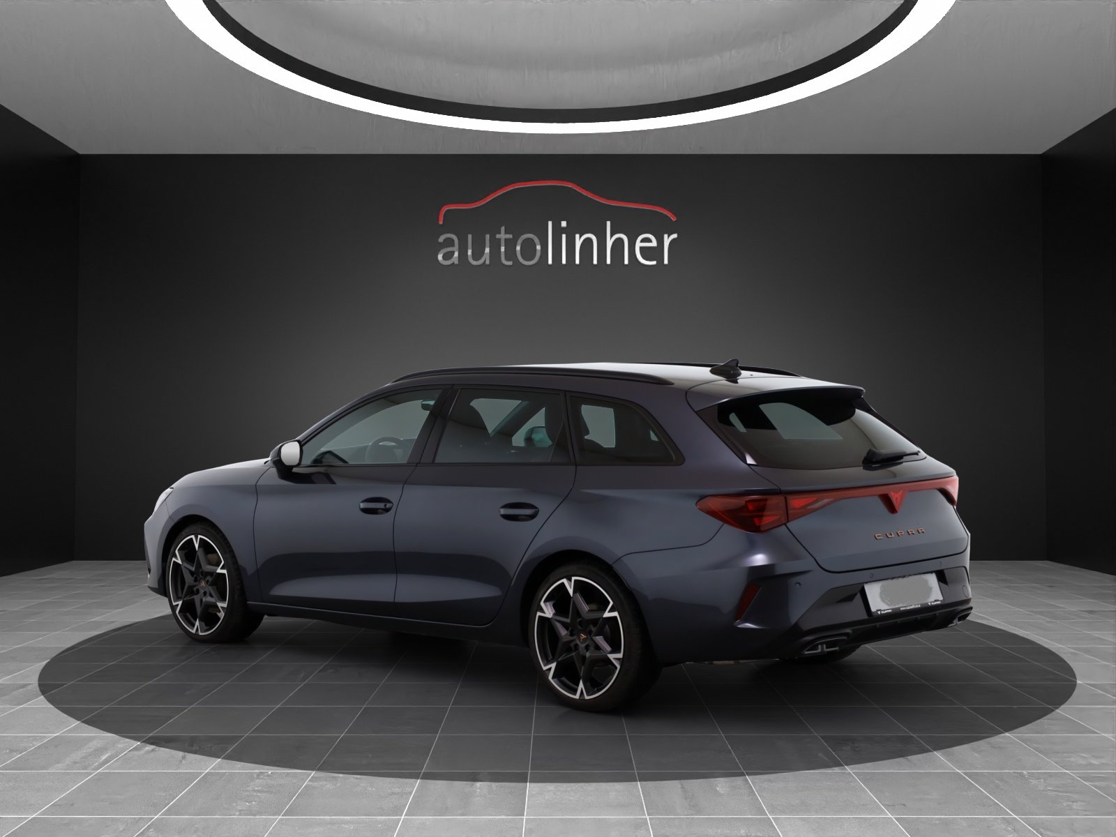SEAT Leon ST 1.5 eTSI mHEV DSG Style, Mild-Hybrid Petrol/Electric, Second hand / Used, Automatic - 3