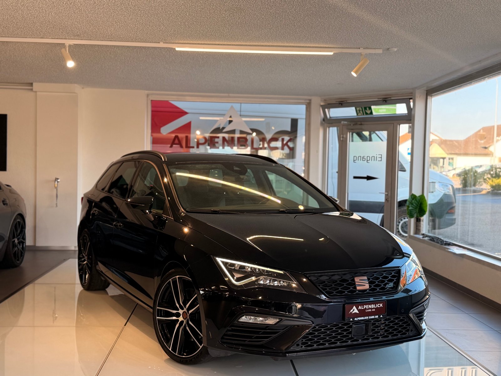 SEAT Leon ST 2.0 TSI 300 4 Drive DSG
