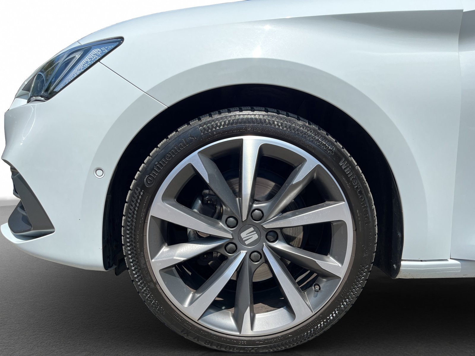 SEAT Leon ST 1.5 eTSI mHEV DSG FR, Mild-Hybrid Benzin/Elektro, Occasion / Gebraucht, Automatik - 4