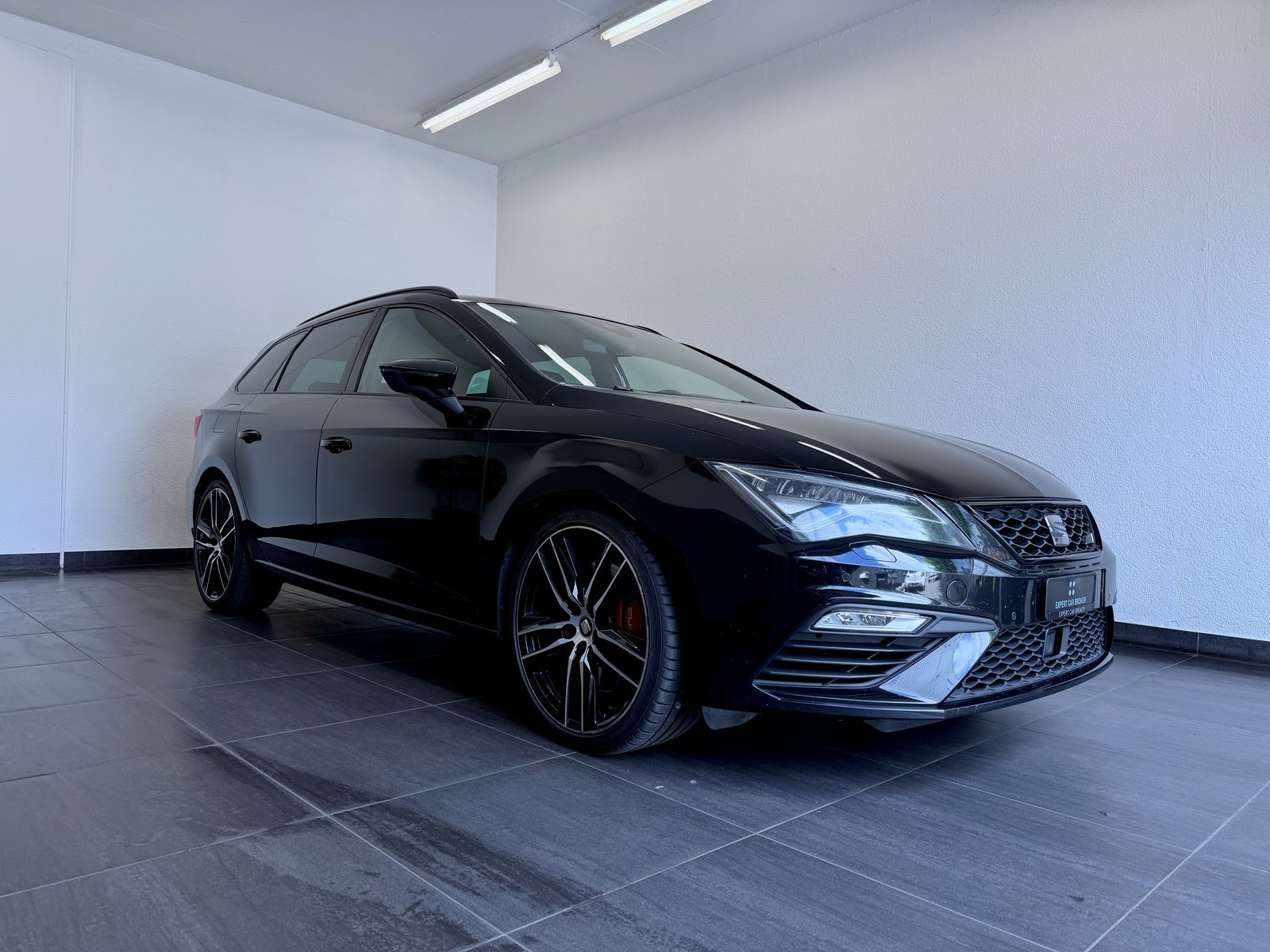 SEAT Leon ST 2.0 TSI 300 4 Drive DSG, Essence, Occasion / Utilisé, Automatique - 2