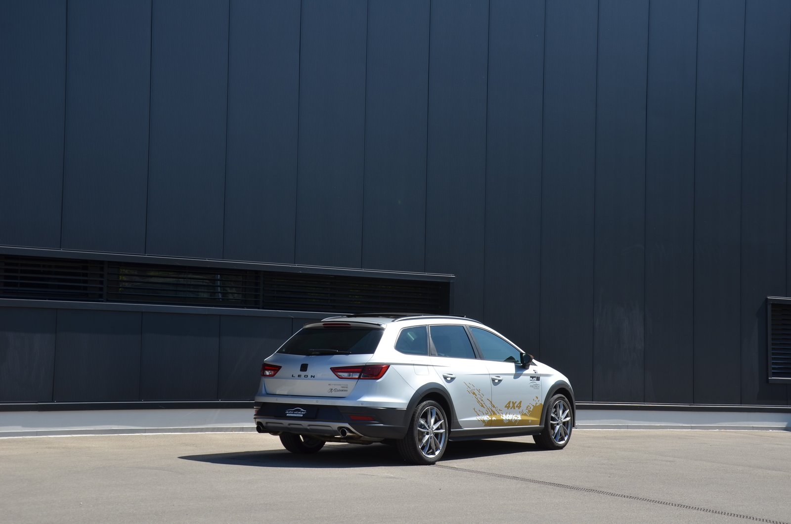 SEAT Leon ST 1.8 TSI X-Perience 4Drive DSG, Benzin, Occasion / Gebraucht, Automatik - 3