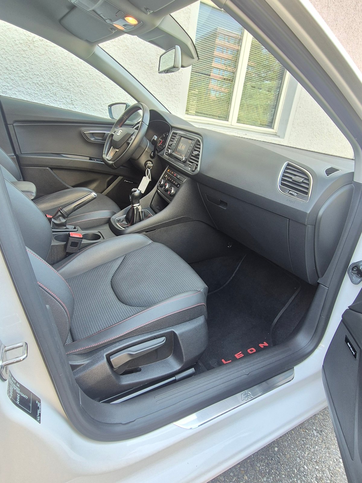 SEAT Leon ST 2.0 TDI FR, Diesel, Occasion / Utilisé, Manuelle - 6