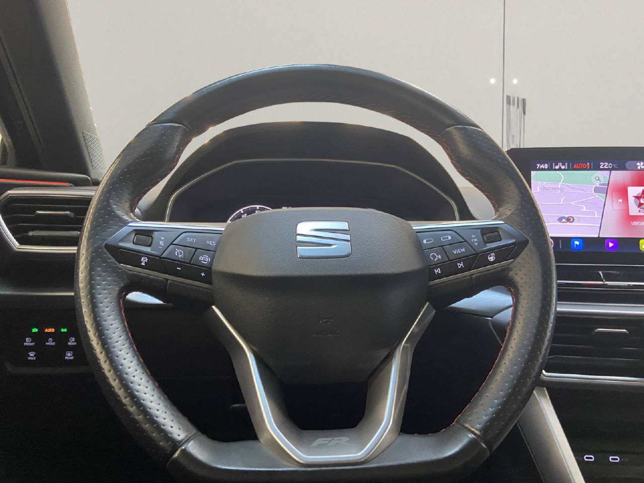 SEAT Leon ST 1.5 eTSI 150 FR DSG, Mild-Hybrid Petrol/Electric, Second hand / Used, Automatic - 7