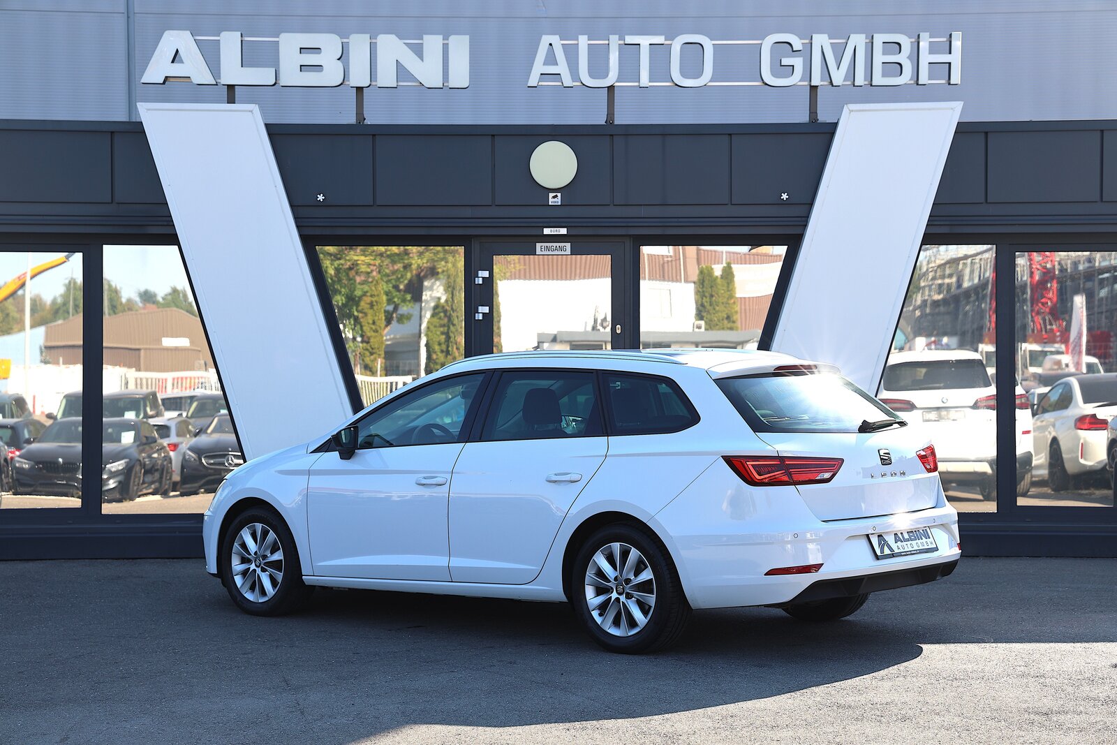 SEAT Leon ST 2.0 TDI Style DSG, Diesel, Occasion / Gebraucht, Automatik - 3