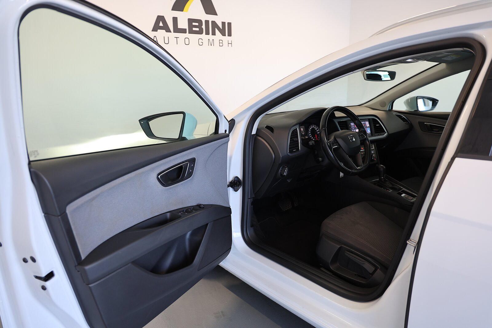 SEAT Leon ST 2.0 TDI Style DSG, Diesel, Occasion / Gebraucht, Automatik - 4