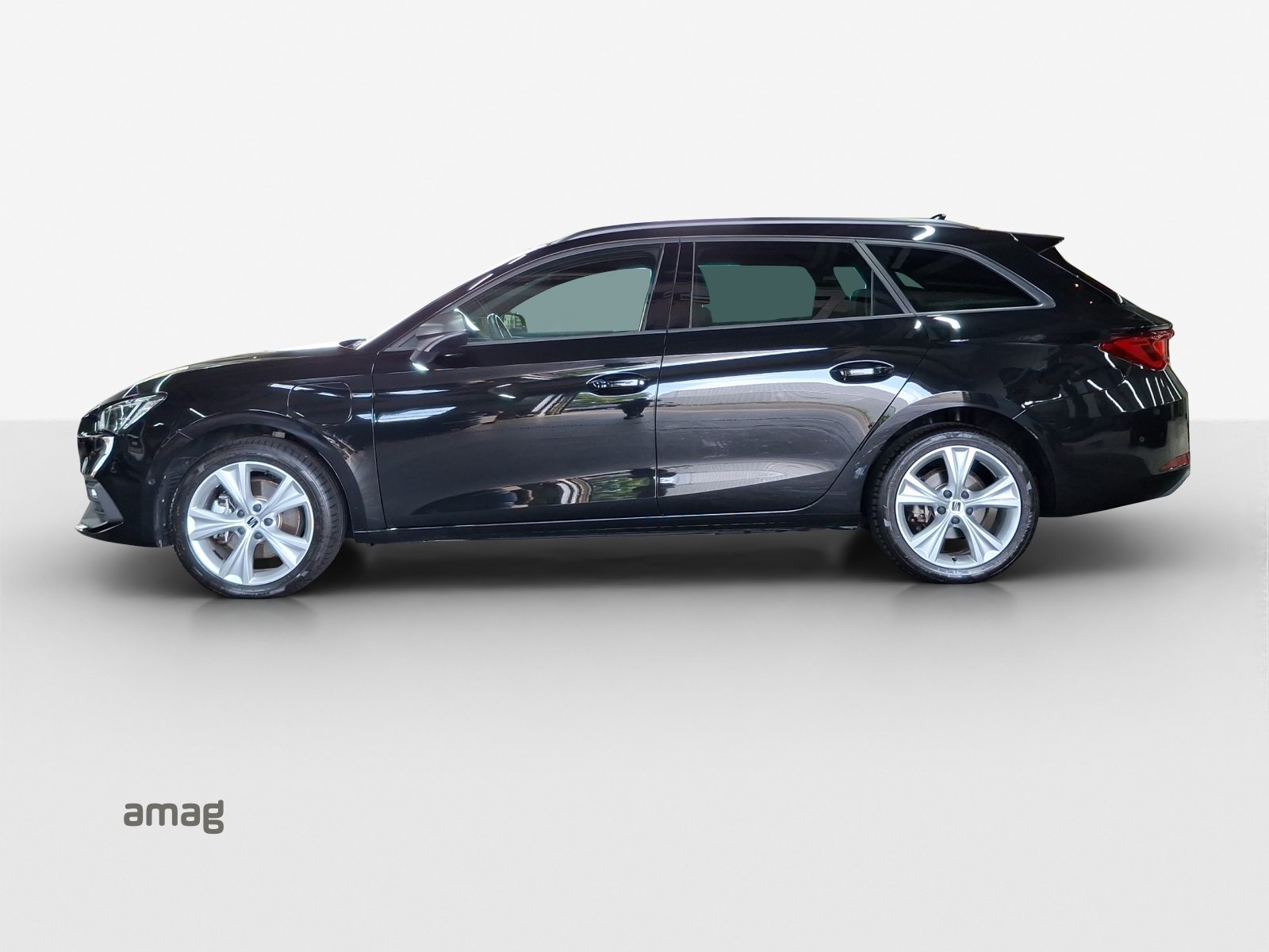 SEAT NEW SEAT LEON SPORTSTOURER FR e-HYBRID, Full-Hybrid Petrol/Electric, Second hand / Used, Automatic - 2