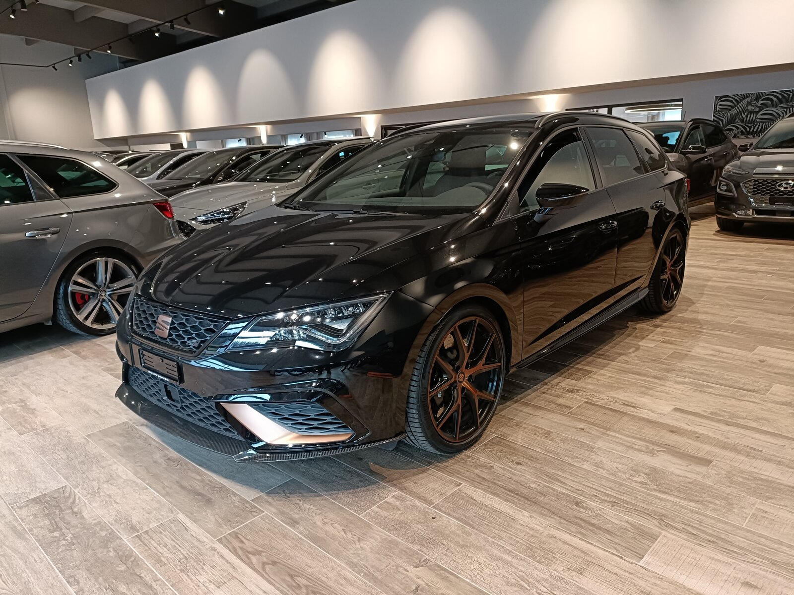 SEAT Leon ST 2.0 TSI R 300 4 Drive DSG