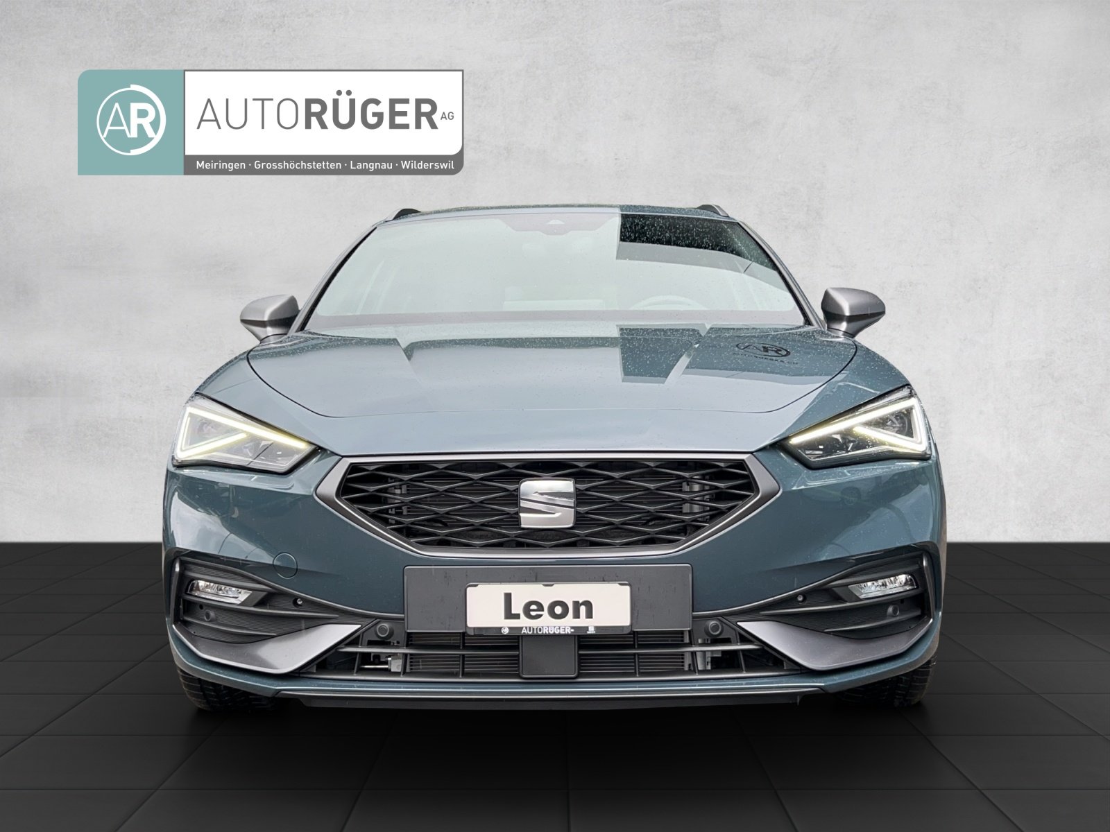 SEAT Leon ST 1.5 eTSI mHEV DSG Move FR, Mild-Hybrid Petrol/Electric, Ex-demonstrator, Automatic - 2