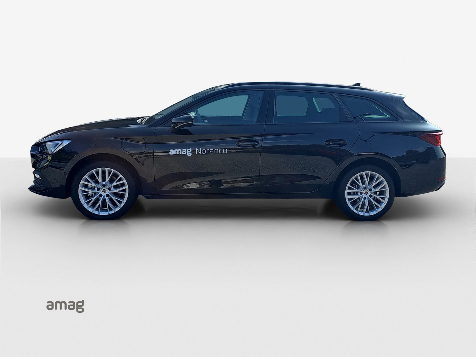 SEAT SEAT LEON SPORTSTOURER Style BUSINESS EDITION, Hybride Intégral Essence/Électricité, Voiture de démonstration, Automatique - 2