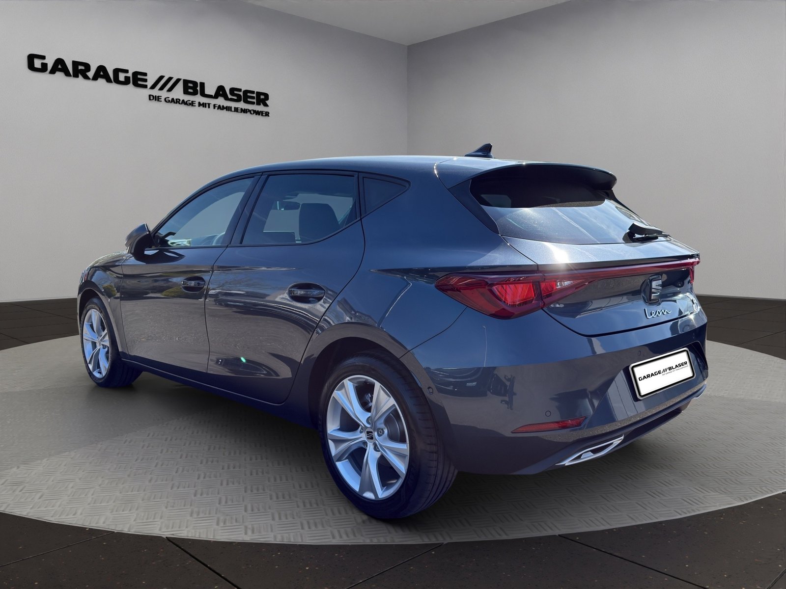 SEAT Leon 1.5 eTSI mHEV DSG Move FR, Mild-Hybrid Petrol/Electric, New car, Automatic - 3