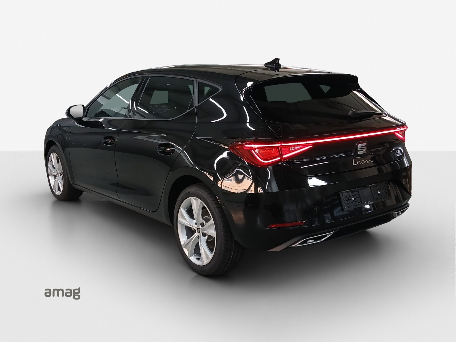 SEAT SEAT LEON MOVE! FR e-HYBRID (netto), Full-Hybrid Petrol/Electric, New car, Automatic - 3