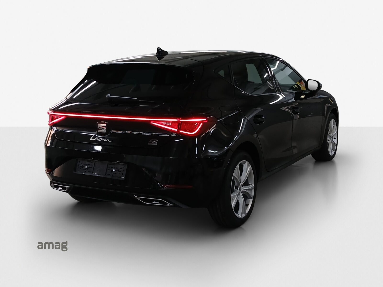 SEAT SEAT LEON MOVE! FR e-HYBRID (netto), Full-Hybrid Petrol/Electric, New car, Automatic - 5