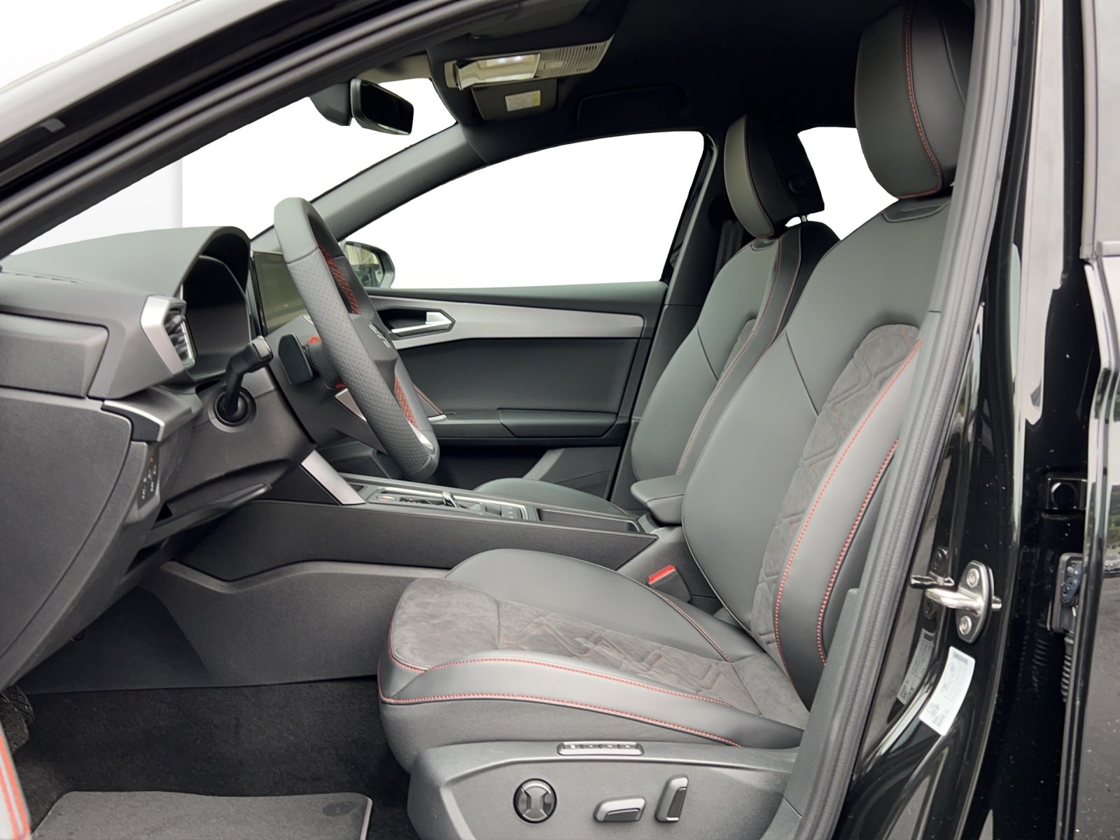 SEAT Leon 1.4 eHybrid Move FR DSG, Plug-in-Hybrid Benzin/Elektro, Occasion / Gebraucht, Automatik - 5