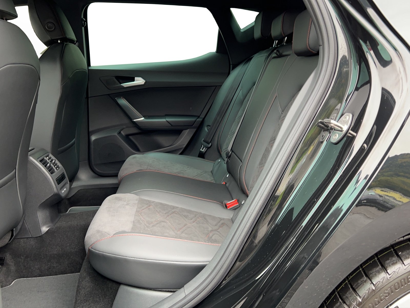 SEAT Leon 1.4 eHybrid Move FR DSG, Plug-in-Hybrid Benzin/Elektro, Occasion / Gebraucht, Automatik - 6