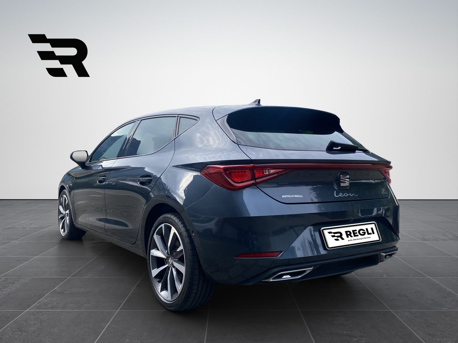 SEAT NEW LEON FR e-HYBRID, Full-Hybrid Petrol/Electric, Second hand / Used, Automatic - 3