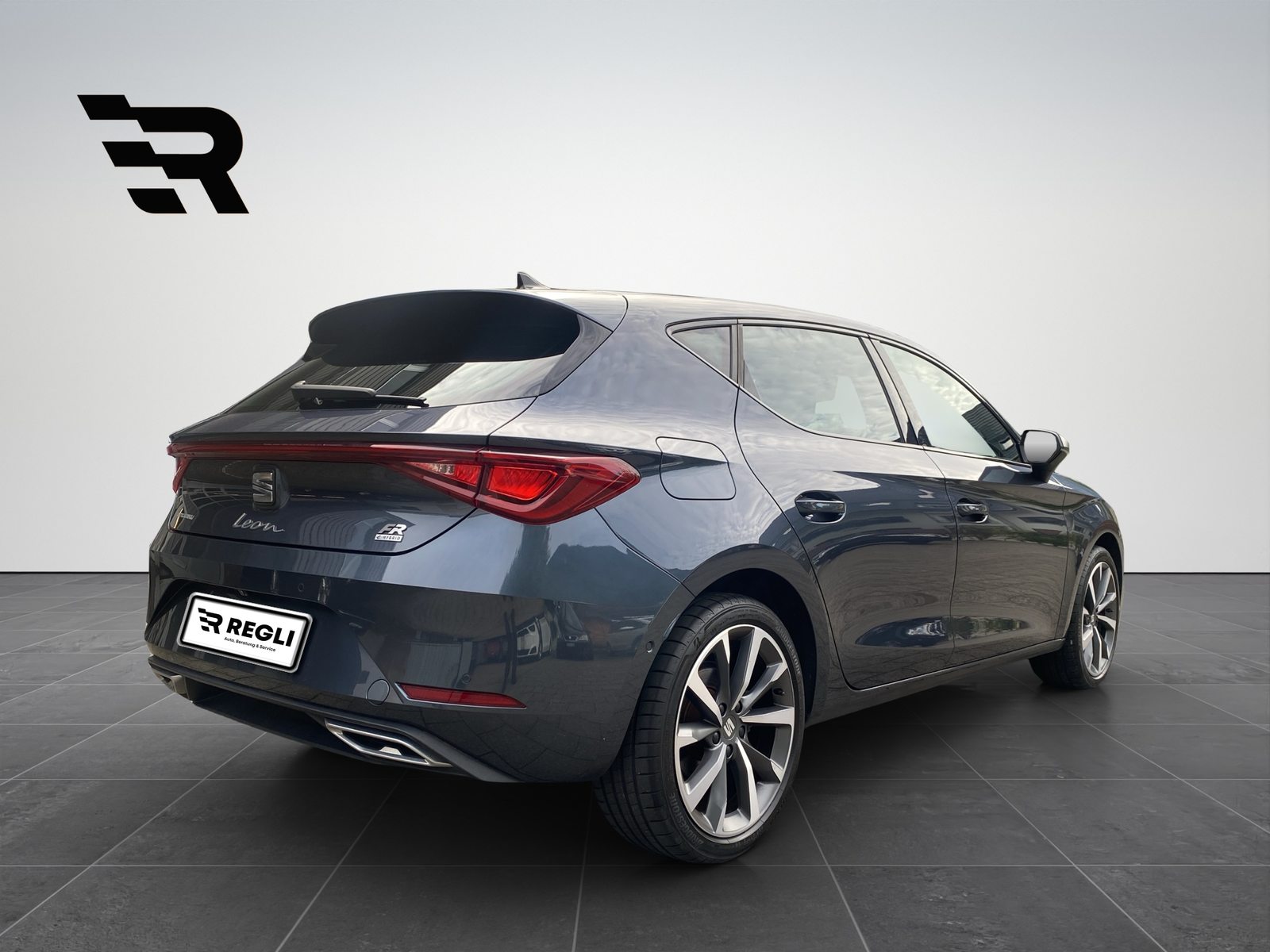 SEAT NEW LEON FR e-HYBRID, Full-Hybrid Petrol/Electric, Second hand / Used, Automatic - 5