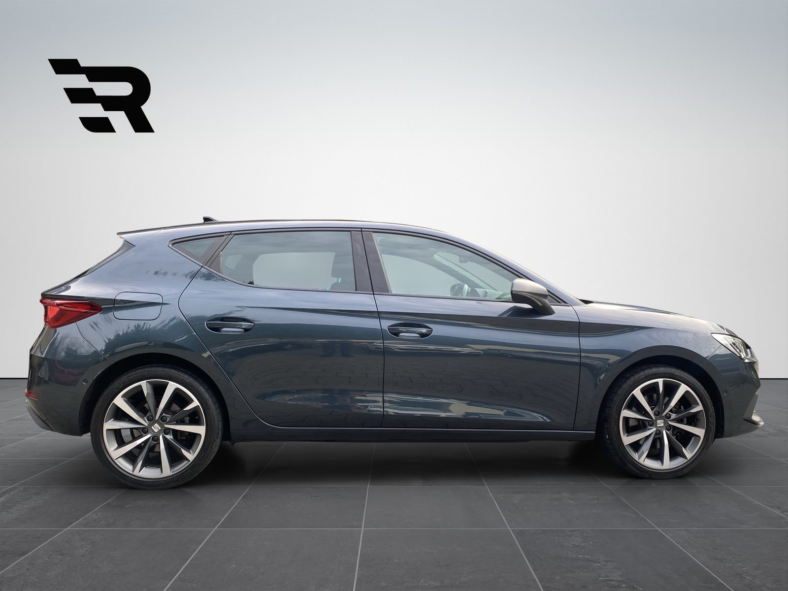 SEAT NEW LEON FR e-HYBRID, Full-Hybrid Petrol/Electric, Second hand / Used, Automatic - 6