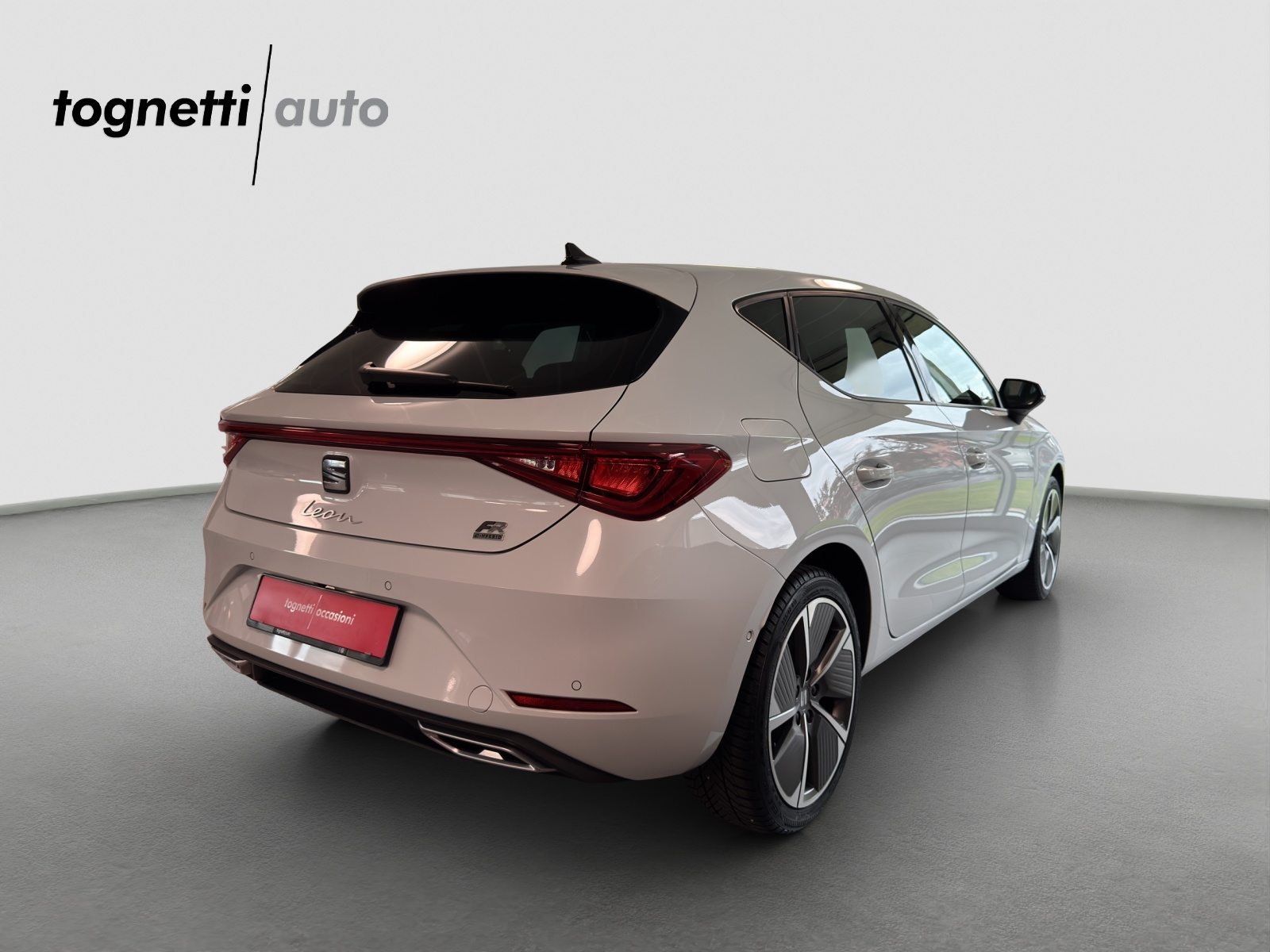 SEAT NEW LEON HOLA FR e-HYBRID (netto), Voll-Hybrid Benzin/Elektro, Occasion / Gebraucht, Automatik - 4