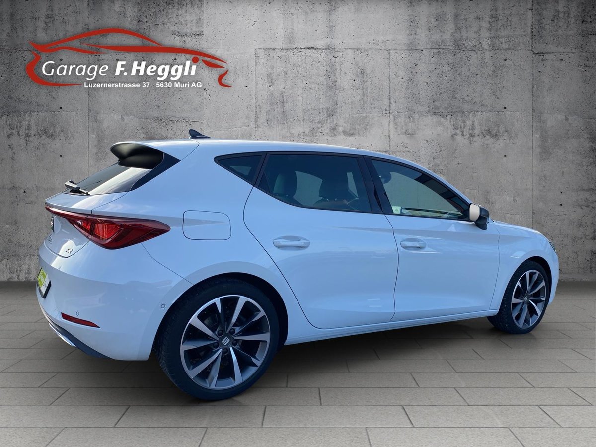 SEAT Leon 1.5 eTSI 150 Hola FR DSG, Mild-Hybrid Benzin/Elektro, Occasion / Gebraucht, Automatik - 3