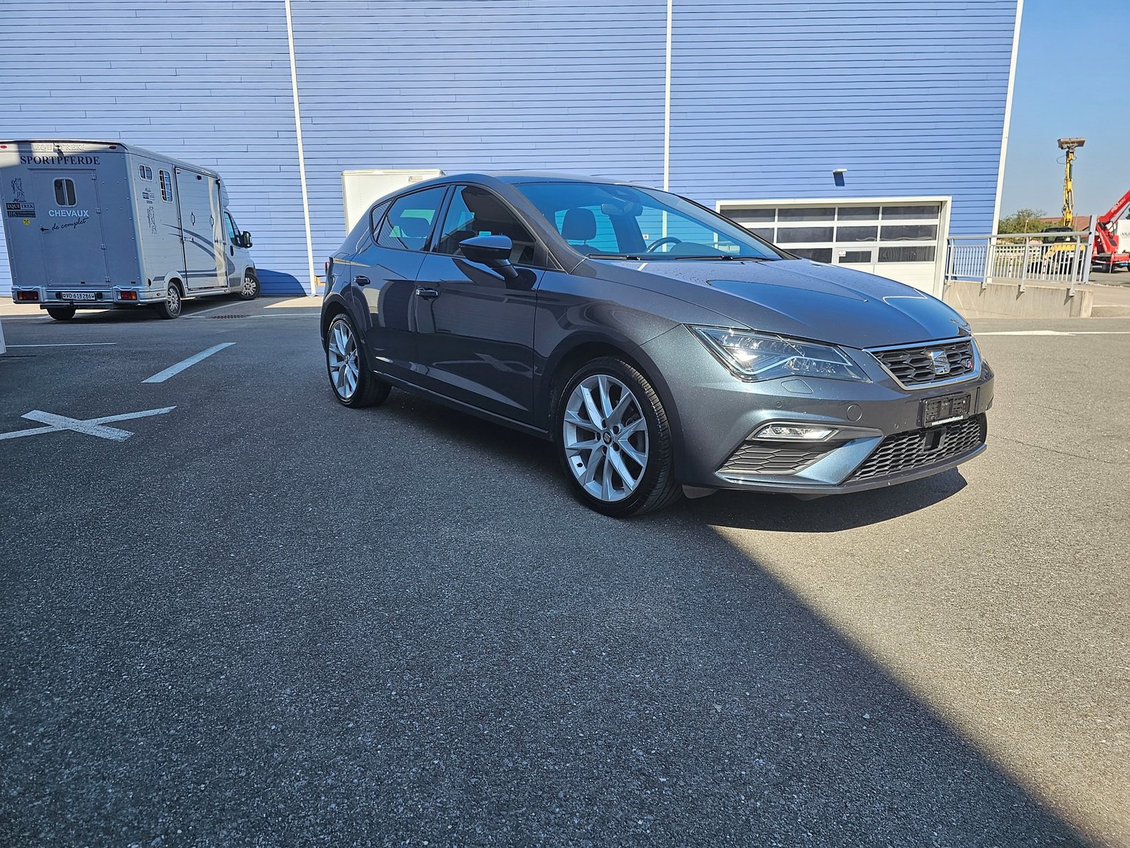 SEAT Leon 1.5 TGI FR DSG, Occasion / Gebraucht, Automatik - 2