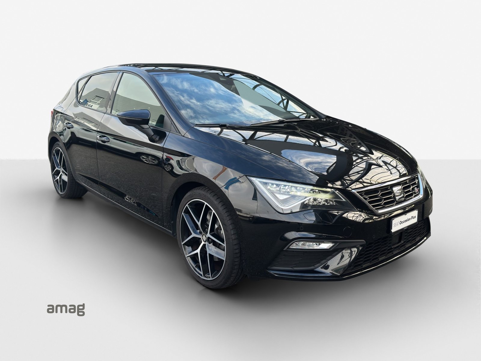 SEAT LEON SWISS FR (Netto), Petrol, Second hand / Used, Automatic - 6