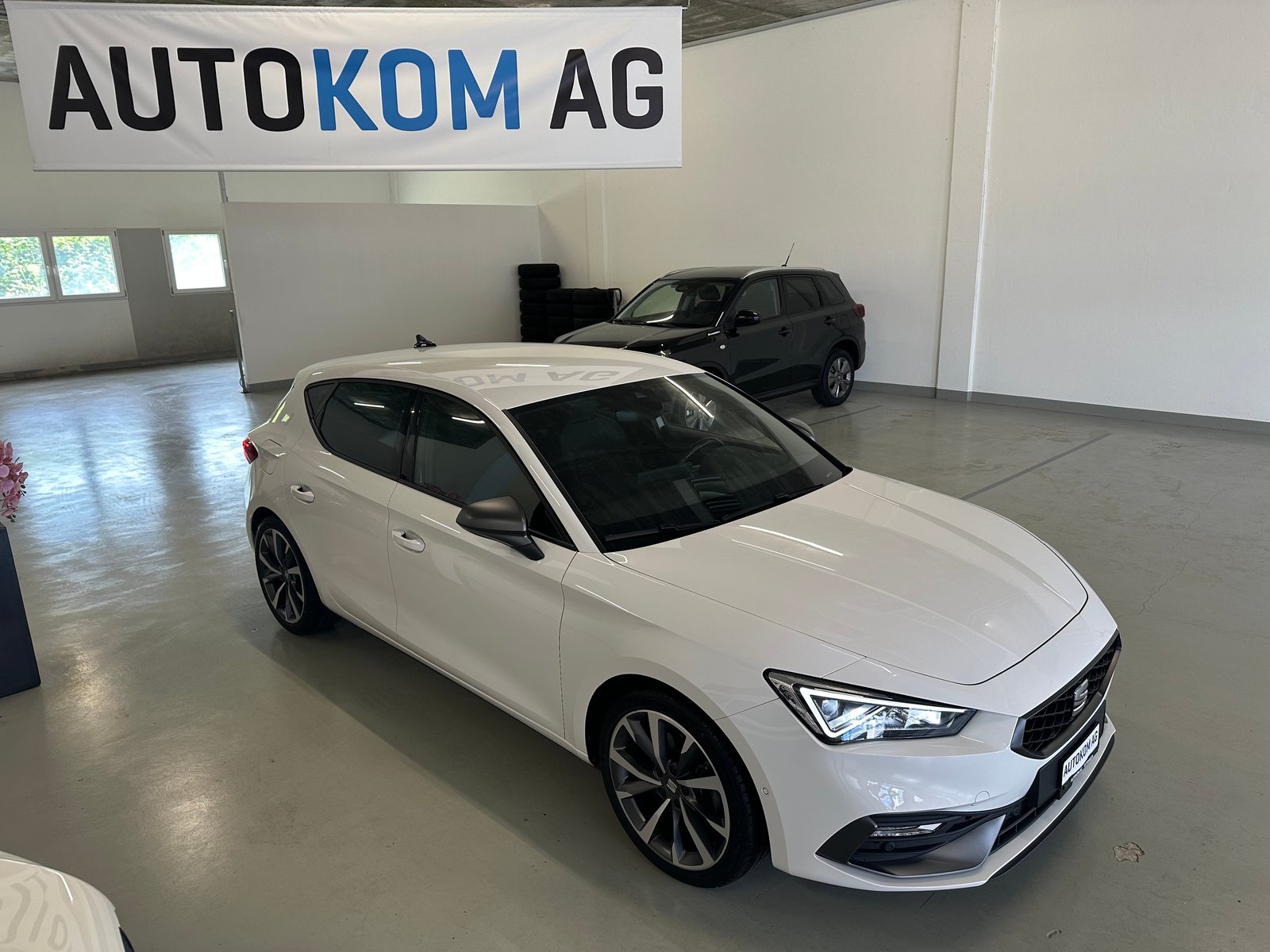 SEAT Leon 1.5 eTSI mHEV DSG FR, Mild-Hybrid Benzin/Elektro, Occasion / Gebraucht, Automatik - 2