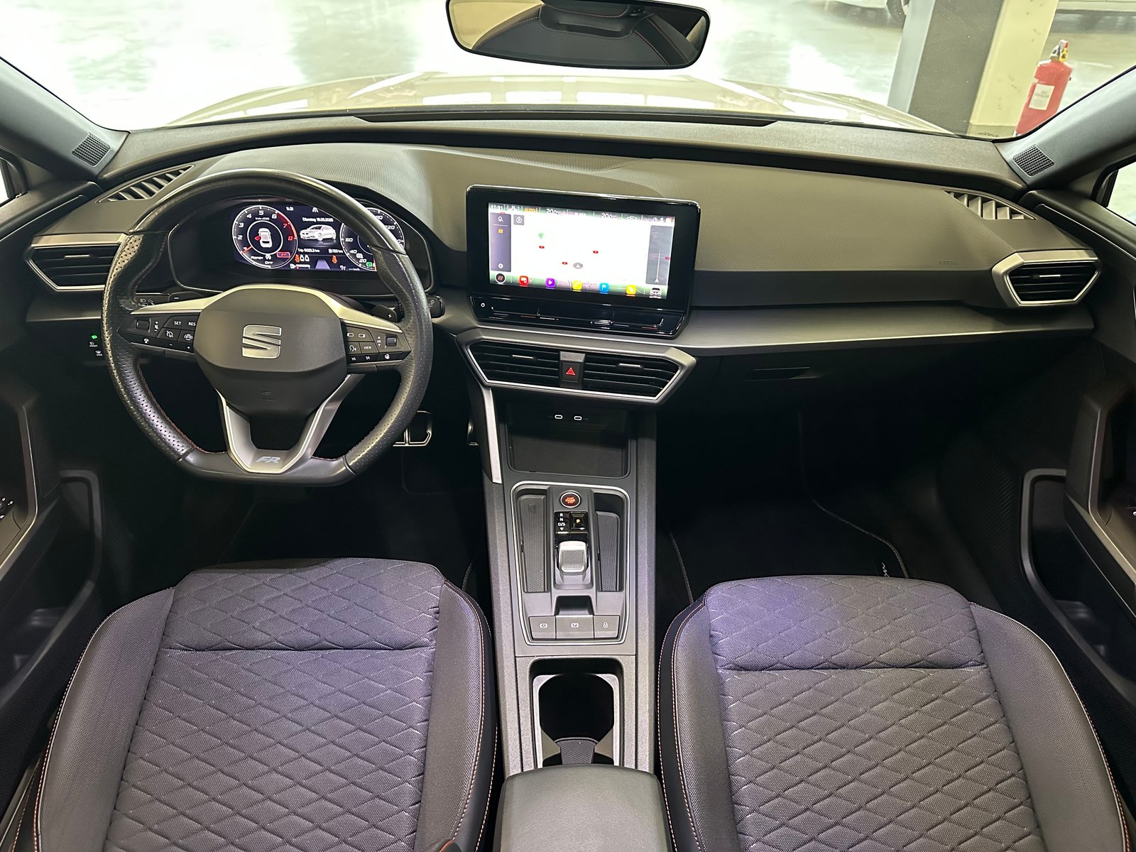SEAT Leon 1.5 eTSI mHEV DSG FR, Mild-Hybrid Benzin/Elektro, Occasion / Gebraucht, Automatik - 7