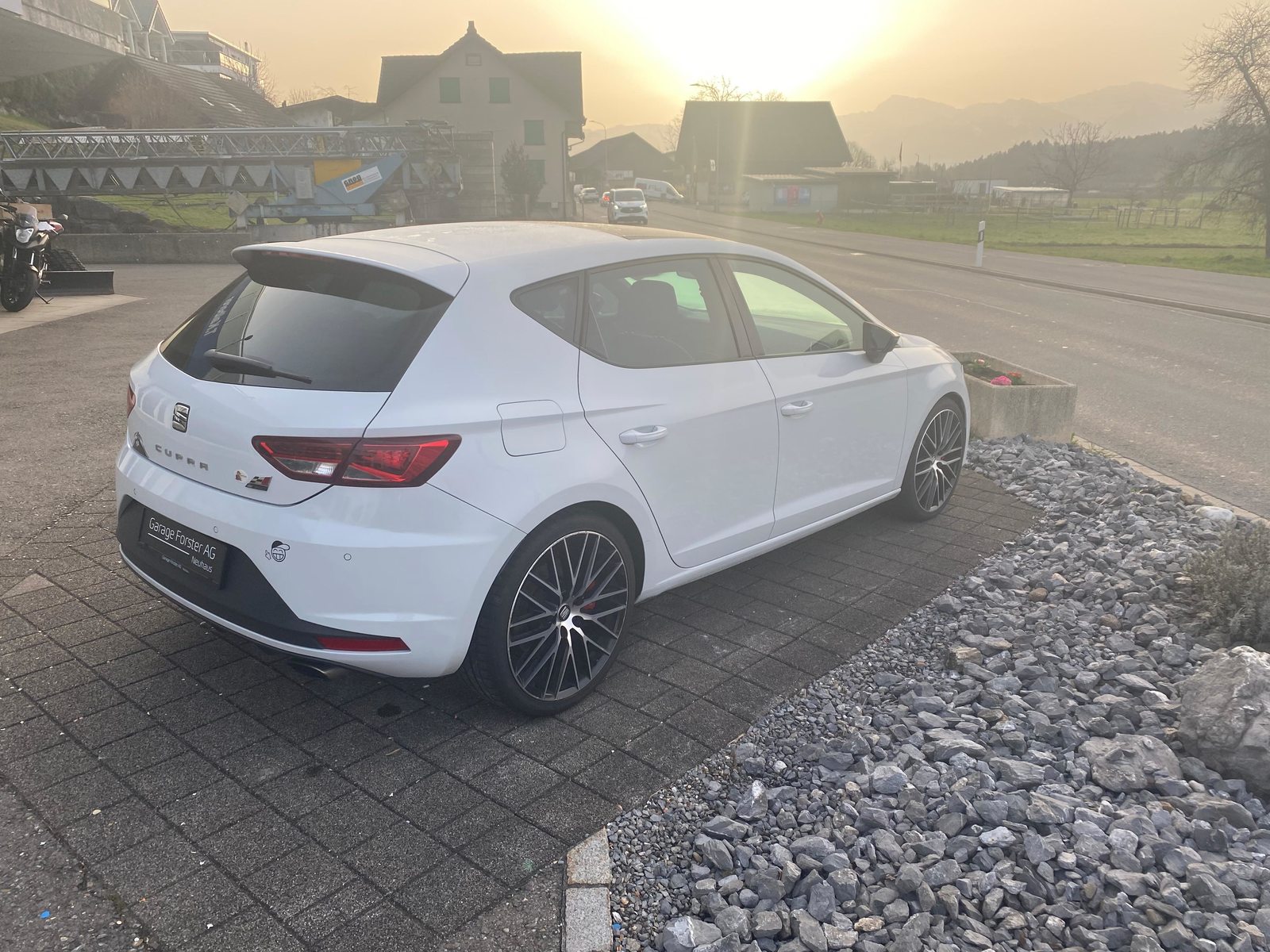 SEAT Leon 2.0 TSI 290 Cupra DSG, Petrol, Second hand / Used, Automatic - 3