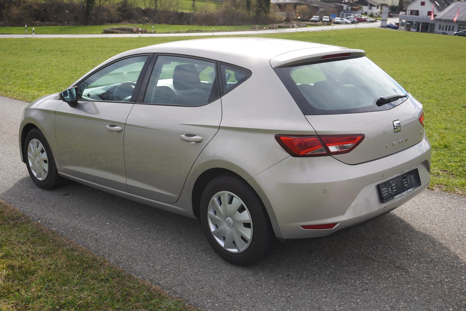 SEAT Leon 1.2 TSI 110 Style iTech, Petrol, Second hand / Used, Manual - 7