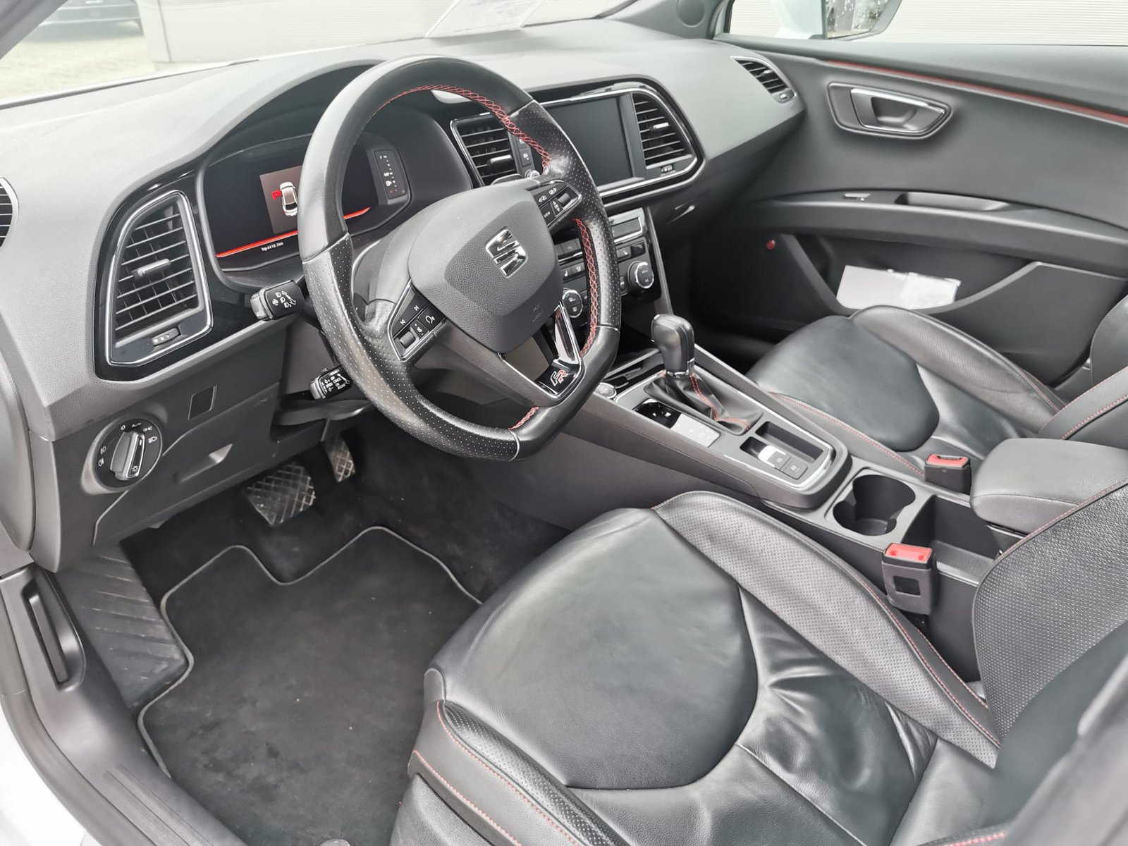 SEAT Leon 1.5 TSI 150 ACT FR DSG, Benzin, Occasion / Gebraucht, Automatik - 6