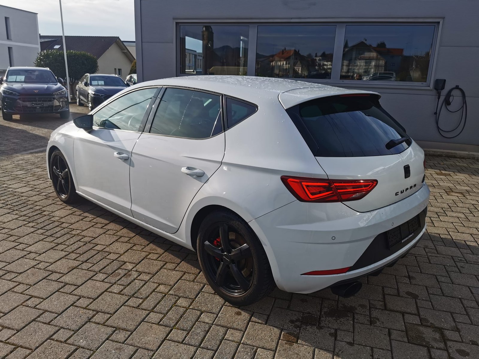 SEAT Leon 2.0 TSI 300 , Benzina, Occasioni / Usate, Manuale - 2