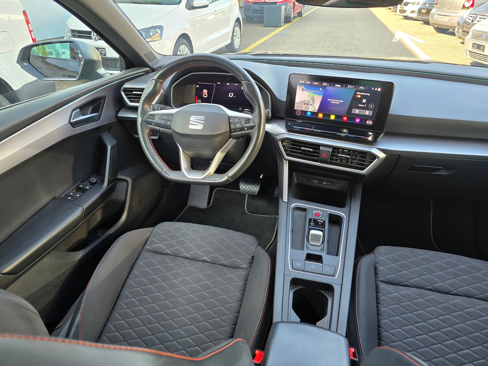 SEAT Leon 1.5 eTSI mHEV DSG FR, Mild-Hybrid Benzin/Elektro, Occasion / Gebraucht, Automatik - 7